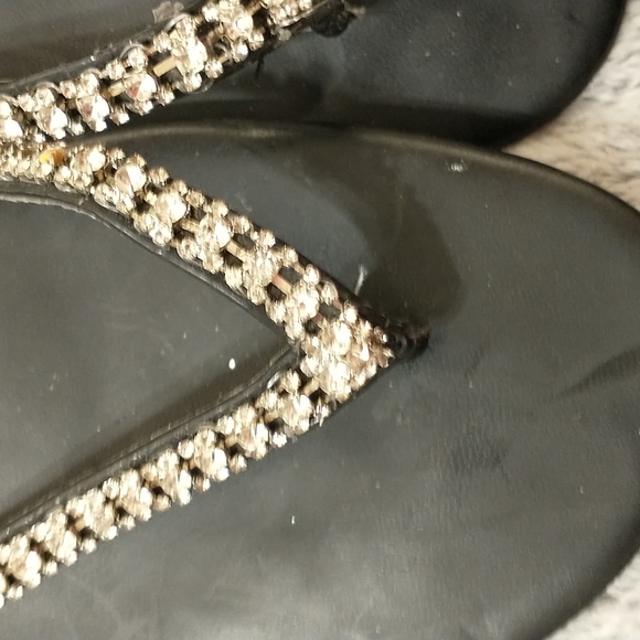 Guess  sandals black with silver bling lots of wear left size 8 medium - Picture 2 of 8